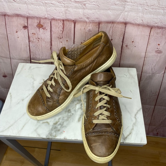 Valentino Garavani Sneakers Size 42 made in Italy